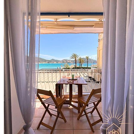 Les Pieds Dans L'Eau Apartment Saint-Cyr-sur-Mer Ngoại thất bức ảnh
