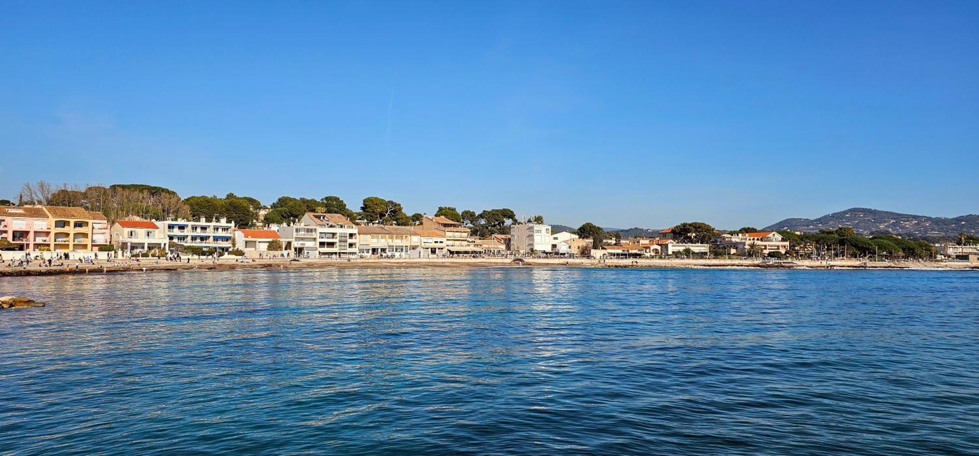 Les Pieds Dans L'Eau Apartment Saint-Cyr-sur-Mer Ngoại thất bức ảnh