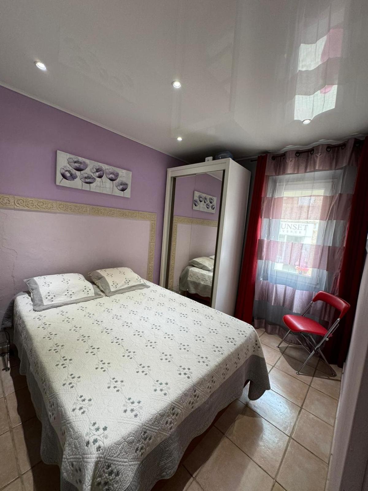 Les Pieds Dans L'Eau Apartment Saint-Cyr-sur-Mer Ngoại thất bức ảnh
