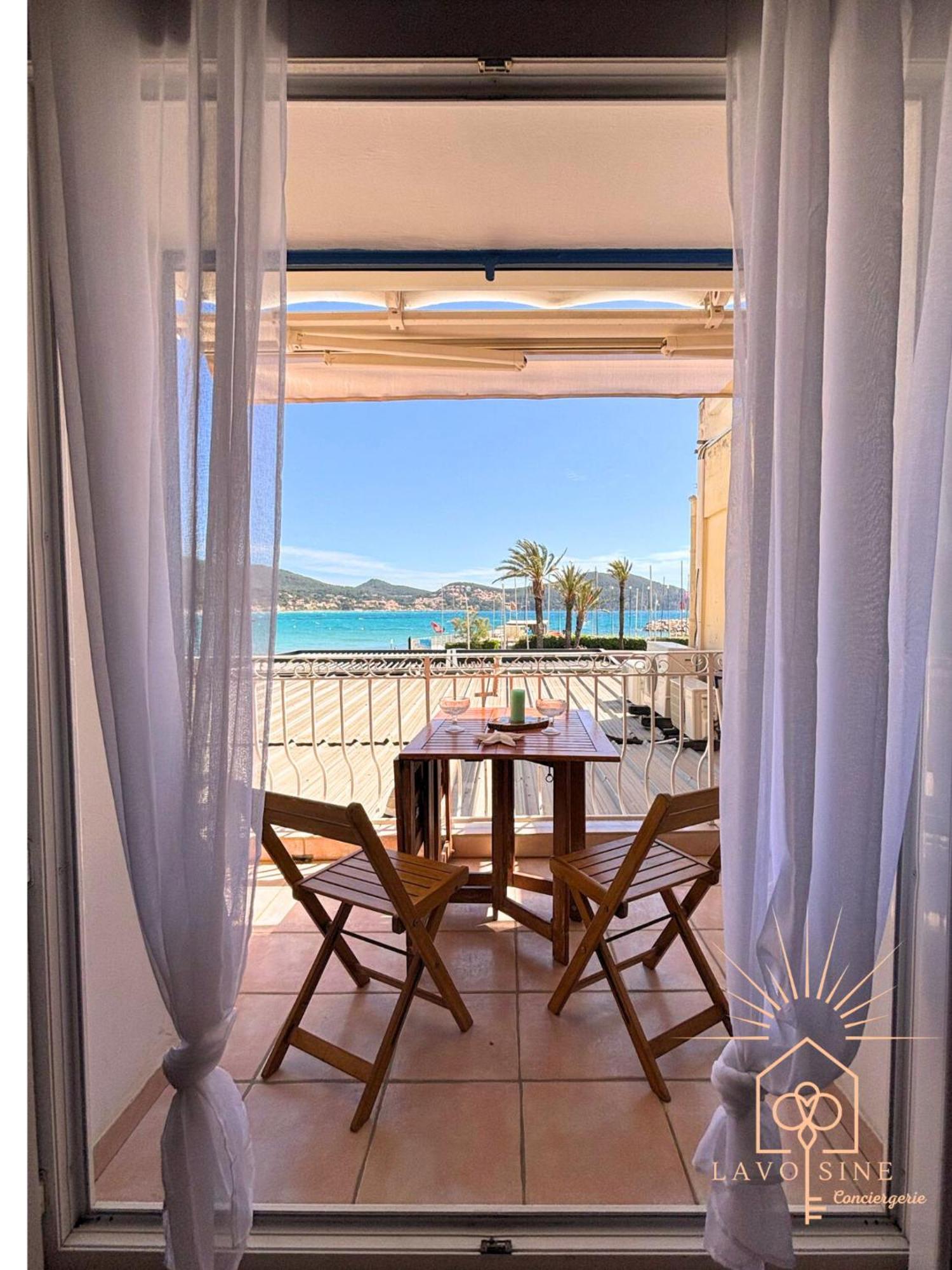 Les Pieds Dans L'Eau Apartment Saint-Cyr-sur-Mer Ngoại thất bức ảnh